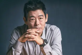 [파인티처 칼럼] "공부해라" 한마디 없이 명문대 보낸 성동일, 끝까지 지킨 단 한 가지